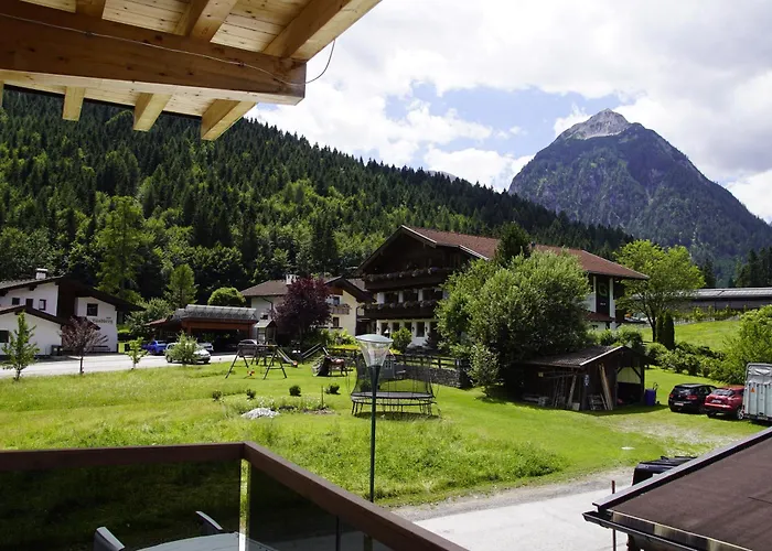 Malia - Alpine Hideaway